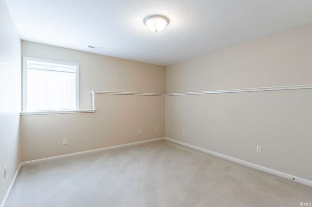 8119 Inverness Lakes Trail, Fort Wayne, IN 46804