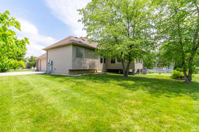 8119 Inverness Lakes Trail, Fort Wayne, IN 46804