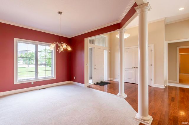8119 Inverness Lakes Trail, Fort Wayne, IN 46804