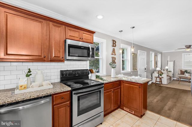 10 GLEN OAK LN NW, Glen Burnie, MD 21061