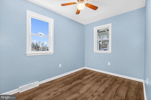 10 GLEN OAK LN NW, Glen Burnie, MD 21061