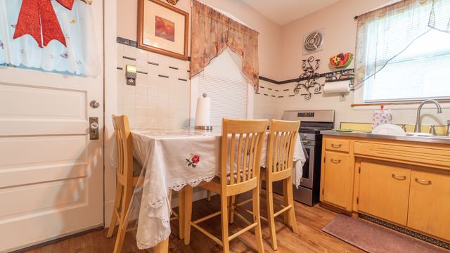 10613 S Avenue F, Chicago, IL 60617