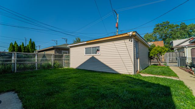 10613 S Avenue F, Chicago, IL 60617