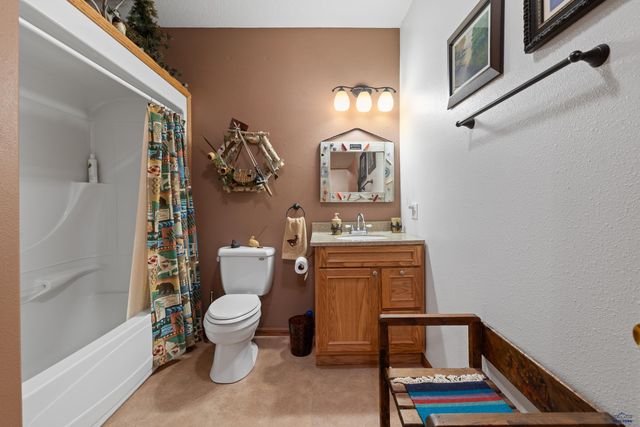 8151 LABRADOR TR, Rapid City, SD 57702