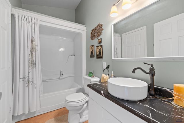 8151 LABRADOR TR, Rapid City, SD 57702