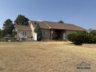 8151 LABRADOR TR, Rapid City, SD 57702