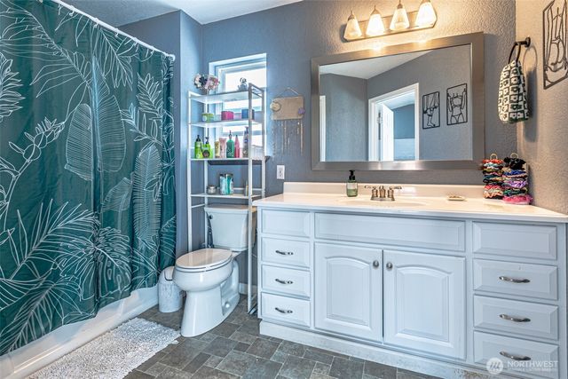 3720 Pine Creek Lane SE, Lacey, WA 98503