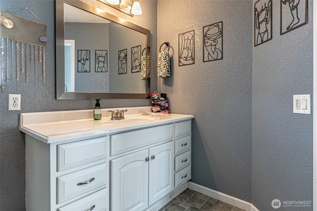 3720 Pine Creek Lane SE, Lacey, WA 98503