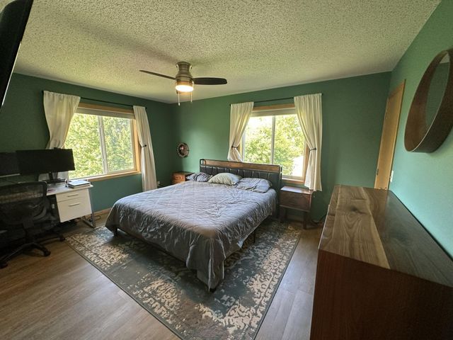 18066 Lincoln Circle NW, Elk River, MN 55330