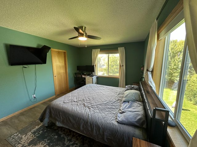18066 Lincoln Circle NW, Elk River, MN 55330