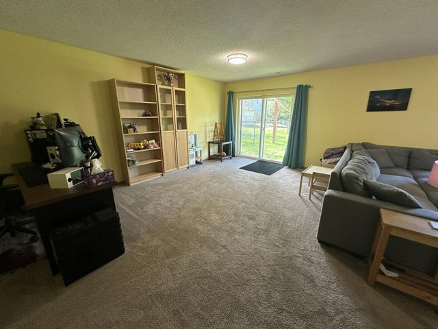 18066 Lincoln Circle NW, Elk River, MN 55330