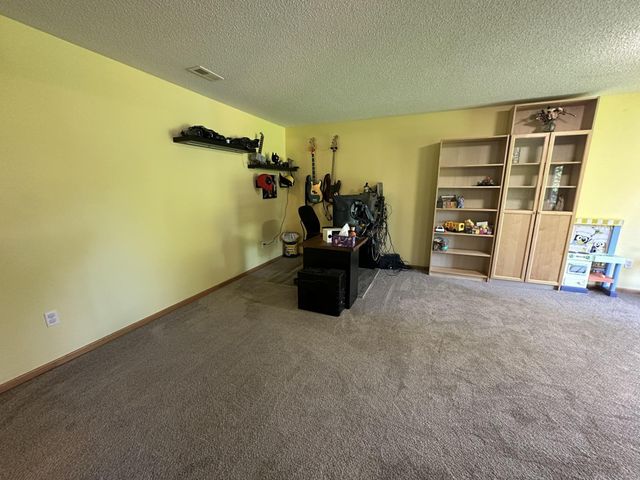 18066 Lincoln Circle NW, Elk River, MN 55330