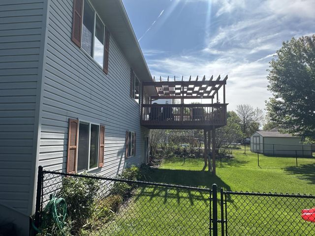18066 Lincoln Circle NW, Elk River, MN 55330