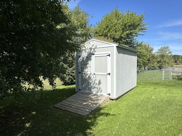 18066 Lincoln Circle NW, Elk River, MN 55330