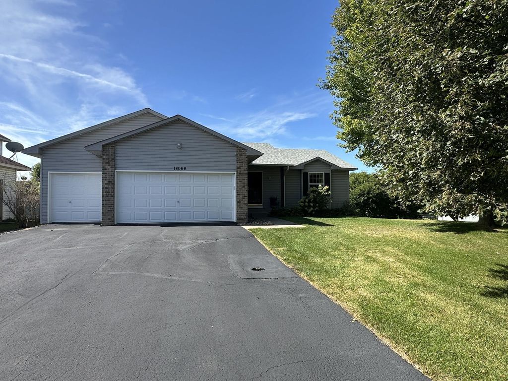 18066 Lincoln Circle NW, Elk River, MN 55330 — photo 2