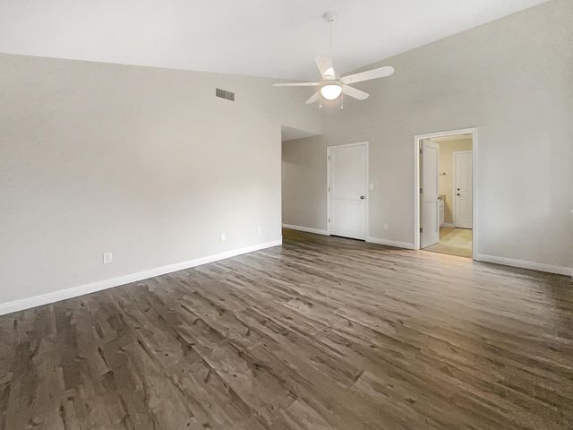 1172 Willow Creek Dr, Yuba City, CA 95991