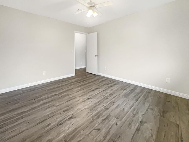 1172 Willow Creek Dr, Yuba City, CA 95991