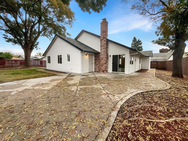 1172 Willow Creek Dr, Yuba City, CA 95991