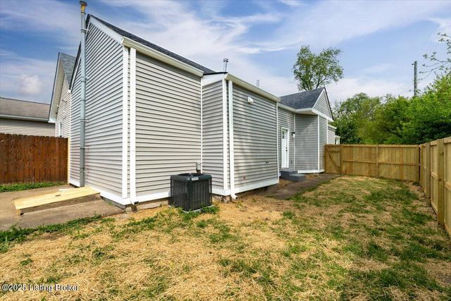 2632 Woodland Ave, Louisville, KY 40211