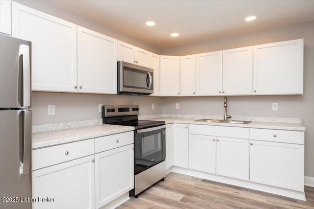 2632 Woodland Ave, Louisville, KY 40211