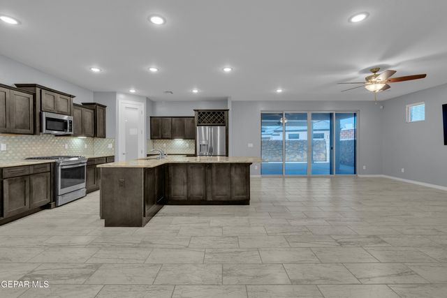12482 PLEASANT CREST, El Paso, TX 79928