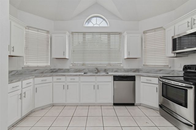 2323 Weatherby Drive, Mesquite, TX 75181
