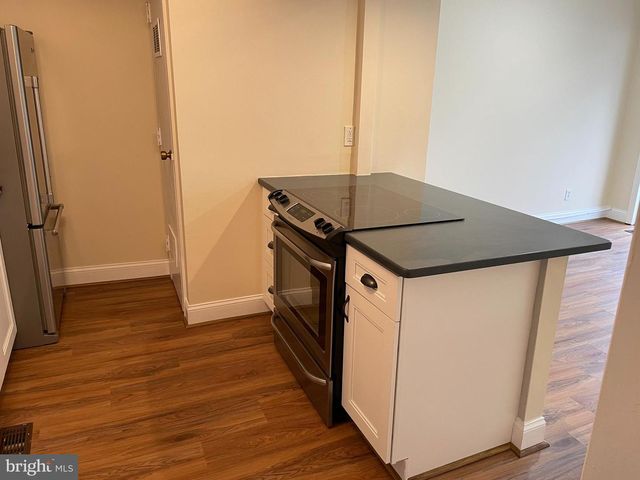 121 E CHELSEA CIR, Newtown Square, PA 19073