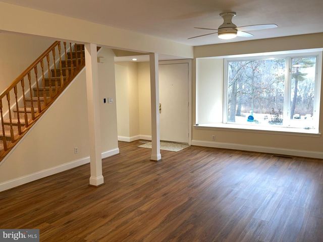 121 E CHELSEA CIR, Newtown Square, PA 19073