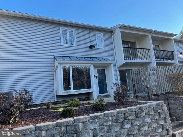 121 E CHELSEA CIR, Newtown Square, PA 19073