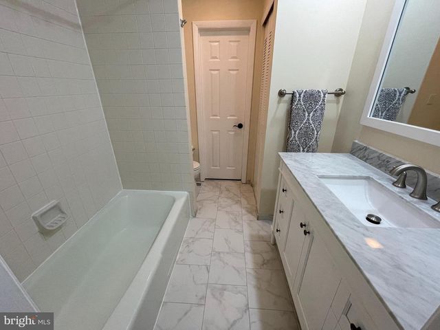 121 E CHELSEA CIR, Newtown Square, PA 19073