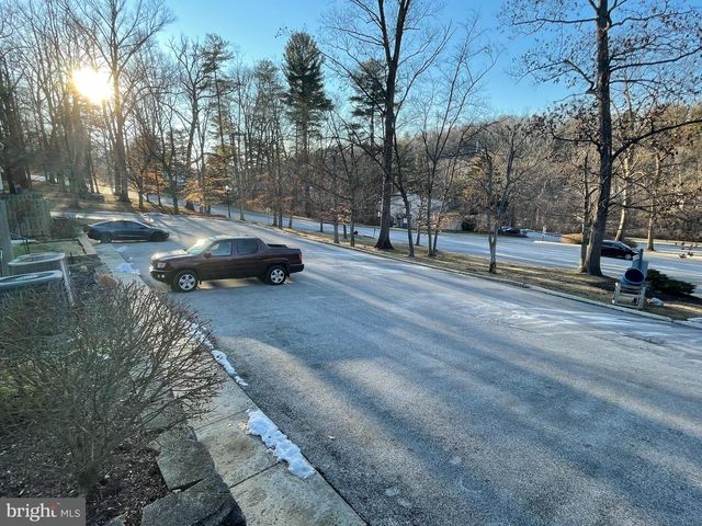 121 E CHELSEA CIR, Newtown Square, PA 19073