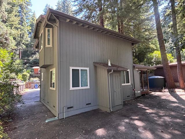 184 Acorn Drive, Boulder Creek, CA 95006