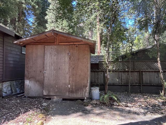 184 Acorn Drive, Boulder Creek, CA 95006
