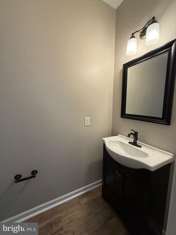23 LANDIS CT, Falling Waters, WV 25419