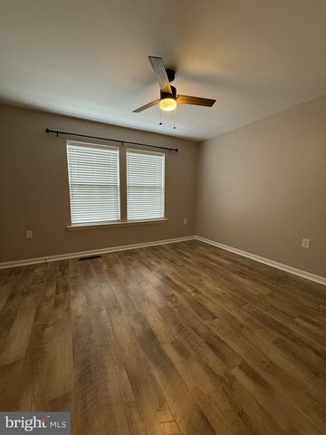 23 LANDIS CT, Falling Waters, WV 25419