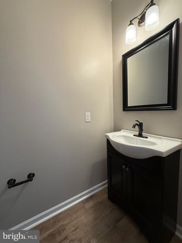 23 LANDIS CT, Falling Waters, WV 25419