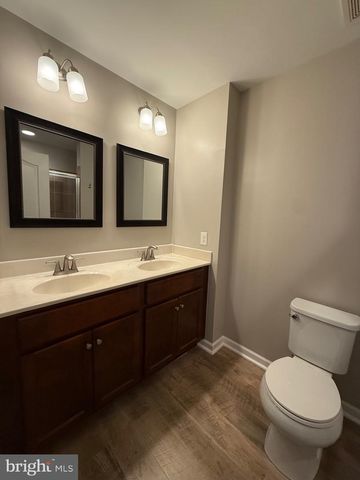 23 LANDIS CT, Falling Waters, WV 25419