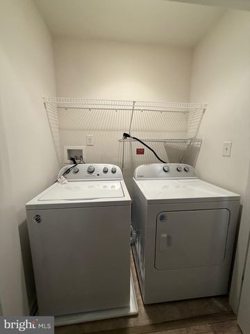 23 LANDIS CT, Falling Waters, WV 25419