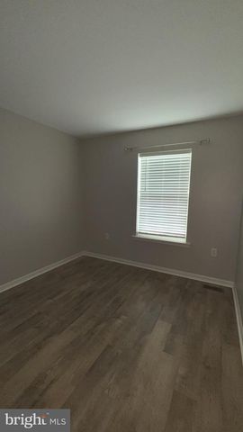 23 LANDIS CT, Falling Waters, WV 25419