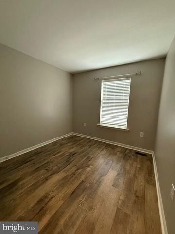 23 LANDIS CT, Falling Waters, WV 25419