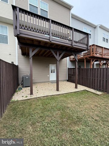 23 LANDIS CT, Falling Waters, WV 25419