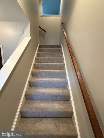 23 LANDIS CT, Falling Waters, WV 25419