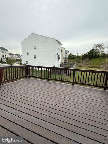 23 LANDIS CT, Falling Waters, WV 25419