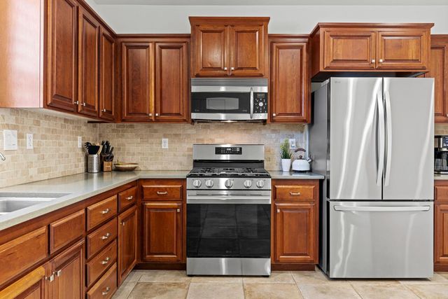 3650 Sardinia Island Way, Sacramento, CA 95834