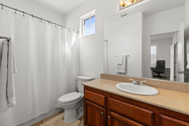 3650 Sardinia Island Way, Sacramento, CA 95834