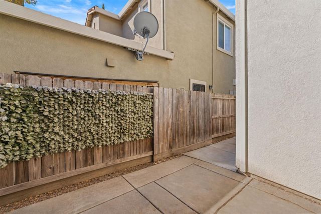 3650 Sardinia Island Way, Sacramento, CA 95834