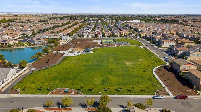3650 Sardinia Island Way, Sacramento, CA 95834