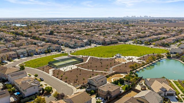 3650 Sardinia Island Way, Sacramento, CA 95834