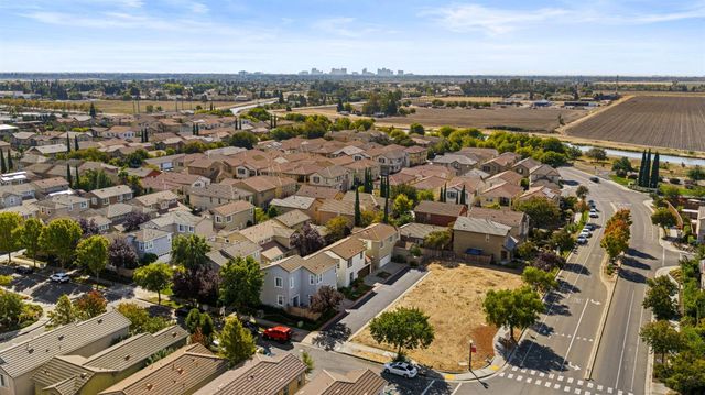 3650 Sardinia Island Way, Sacramento, CA 95834