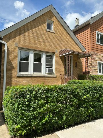 2960 S Poplar Avenue, Chicago, IL 60608